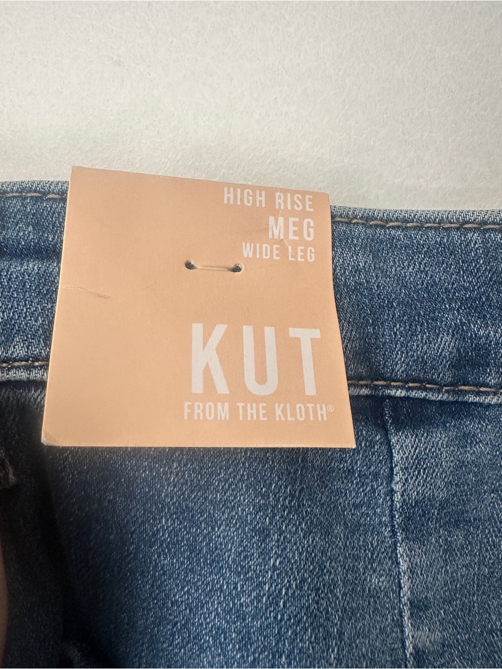 Kut from the Kloth Medium Light Blue Wide-Leg Jeans - Picture 10 of 11